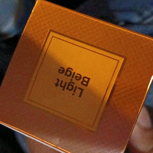 3/$30 NIB Too Faced Born This Way Healthy Glow Moisturizing Tint Light Beige - Picture 7 of 9